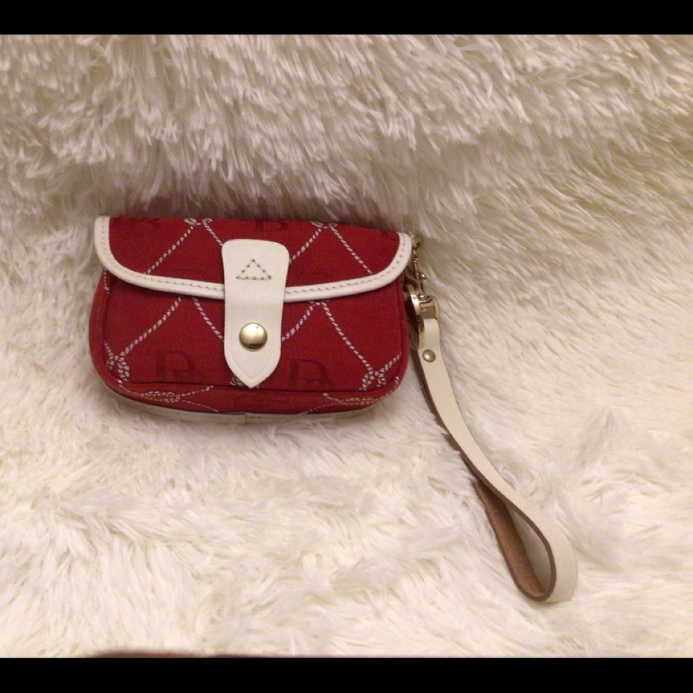 Dooney and Bourke wristlet wallet